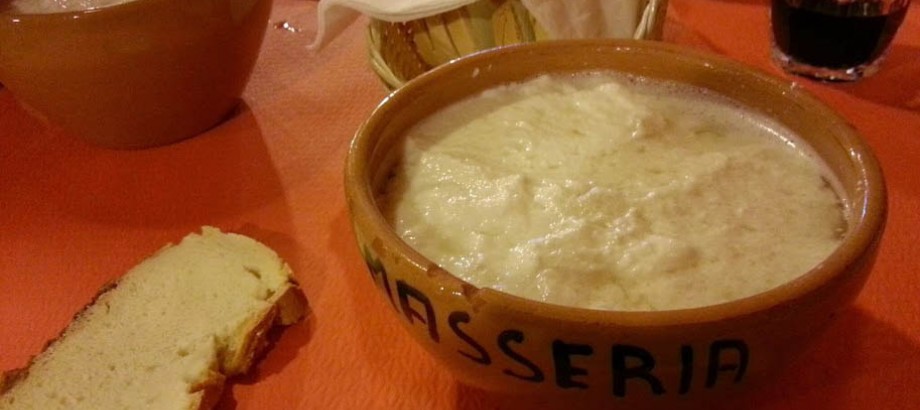 Ricotta calda tradizionale